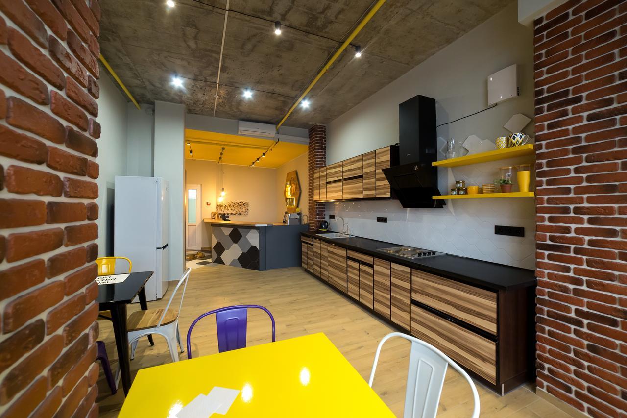 Hotel Bee Station Kiev Ngoại thất bức ảnh