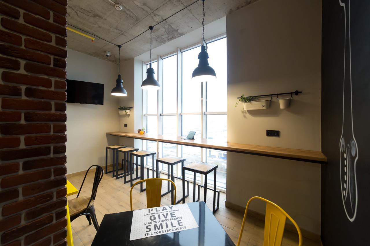 Hotel Bee Station Kiev Ngoại thất bức ảnh